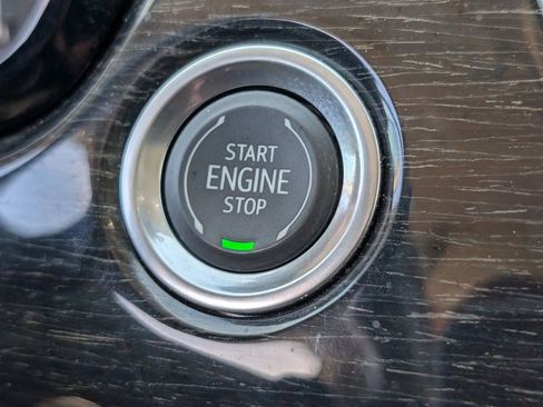 Used 2021 Cadillac XT6 Premium Luxury image 28