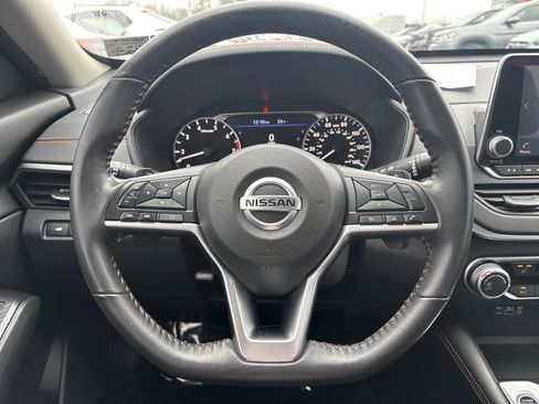 Used 2022 Nissan Altima 2.5 SR w/ Midnight Edition Package image 19