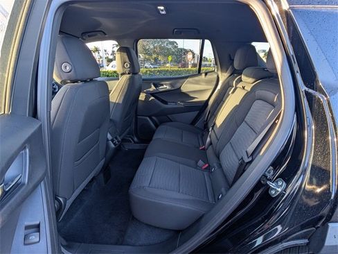 New 2026 Chevrolet Equinox LT image 7