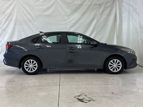 Used 2023 Kia Forte LX FWD image 3