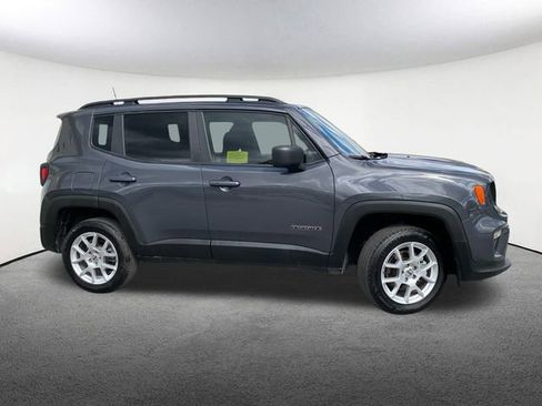 Used 2022 Jeep Renegade Latitude image 15