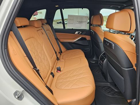 New 2026 BMW X5 xDrive40i image 14