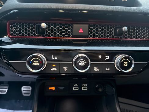 Used 2024 Honda Civic Si image 17