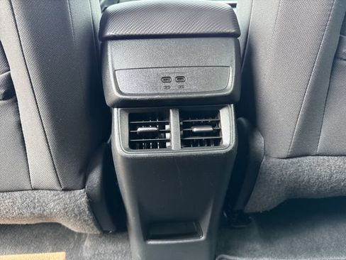 Used 2025 Chevrolet Equinox LT AWD/4WD image 32