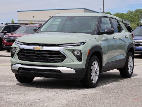 Used 2026 Chevrolet TrailBlazer LS w/ LS Convenience Package AWD/4WD image 6