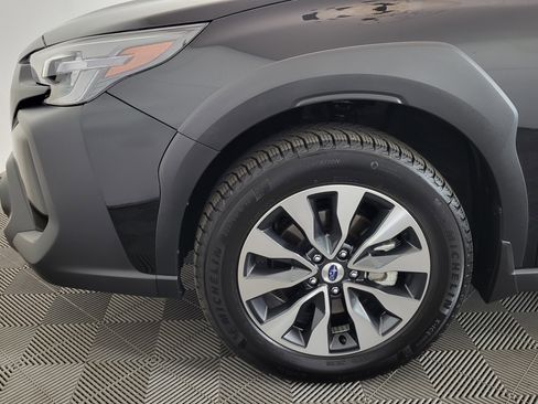 Certified 2023 Subaru Outback Limited image 9