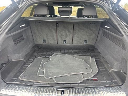 Used 2019 Audi Q8 Premium Plus image 13