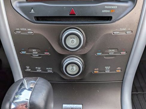 Used 2014 Ford Edge SEL w/ Equipment Group 205A FWD image 22