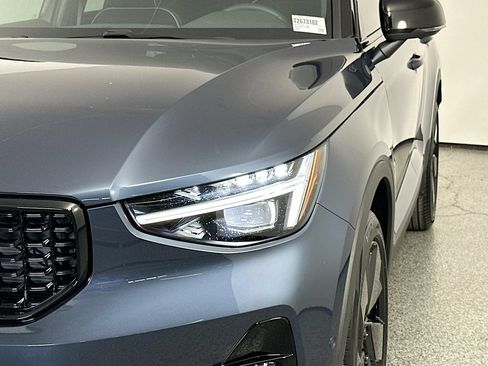 New 2026 Volvo XC40 B5 Ultra w/ Protection Package Premier AWD/4WD image 8