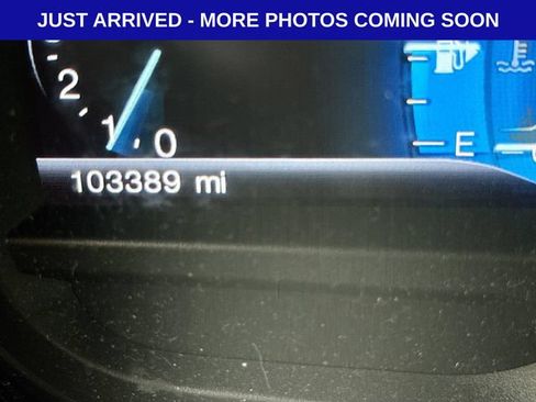 Used 2015 Ford Explorer XLT w/ Equipment Group 202B AWD/4WD image 12
