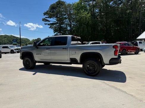Used 2024 Chevrolet Silverado 2500 ZR2 w/ ZR2 Bison Edition AWD/4WD image 8