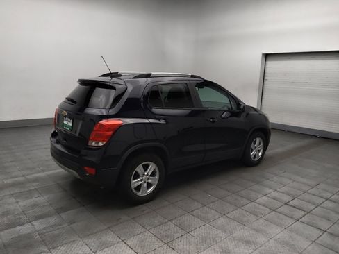 Used 2021 Chevrolet Trax LT w/ Driver Confidence Package FWD image 10