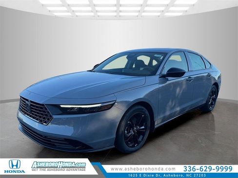 New 2025 Honda Accord SE image 1