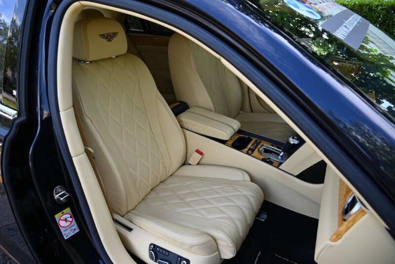 Used 2014 Bentley Flying Spur W12 AWD/4WD image 22
