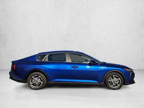 Used 2025 Kia K4 FWD image 4