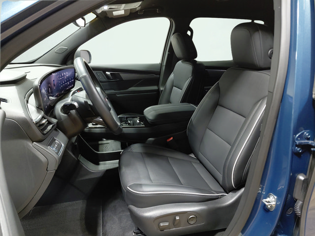 Used 2025 Buick Enclave Preferred FWD image 26