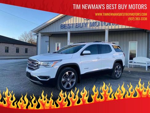 Used 2018 GMC Acadia SLT w/ LPO, Floor Liner Package AWD/4WD image 1