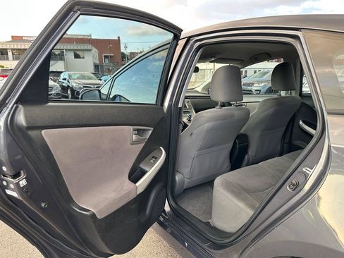 Used 2013 Toyota Prius Two w/ Preferred Accessory Pkg FWD image 19
