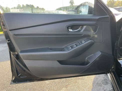 Used 2024 Honda Accord Sport image 5