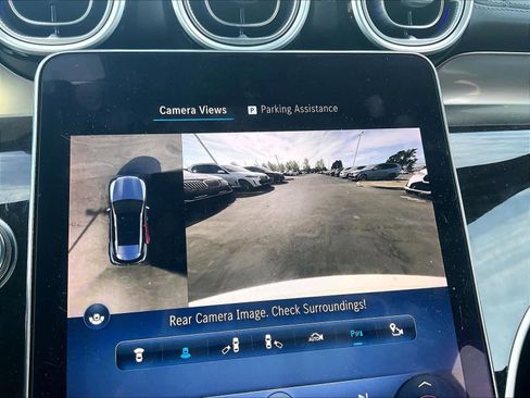 Used 2023 Mercedes-Benz GLC 300 4MATIC image 22