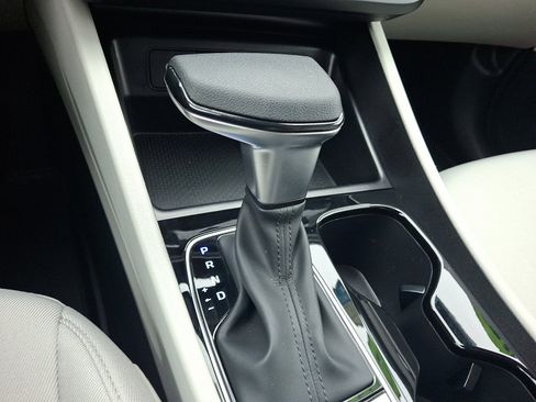 Certified 2025 Hyundai Tucson SE image 15