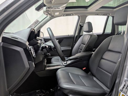 Used 2015 Mercedes-Benz GLK 350 4MATIC w/ Premium 1 Package image 15