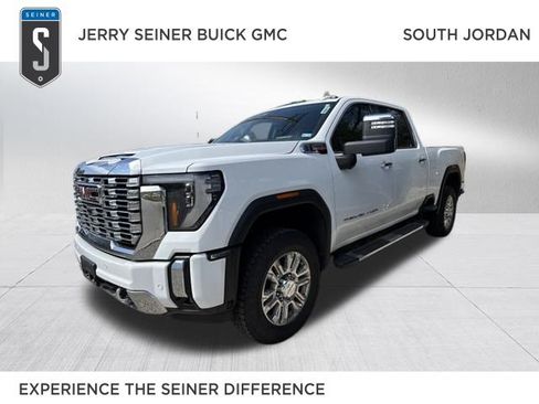 Used 2024 GMC Sierra 3500 Denali w/ Denali Reserve Package AWD/4WD image 1