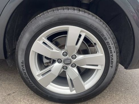 Used 2018 Audi Q5 Premium AWD/4WD image 20
