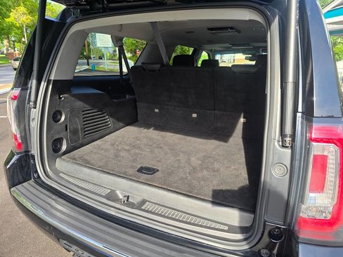 Used 2016 GMC Yukon XL Denali w/ Open Road Package AWD/4WD image 13