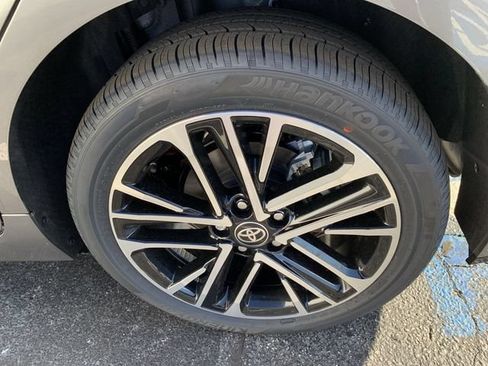 New 2026 Toyota Camry XLE AWD/4WD image 34