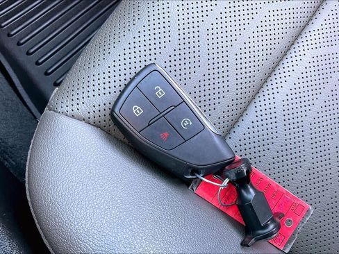 Used 2024 Chevrolet Colorado ZR2 w/ ZR2 Convenience Package III image 16