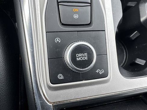Used 2020 Ford Explorer XLT w/ Equipment Group 202A AWD/4WD image 45