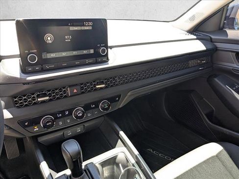 Used 2025 Honda Accord SE image 13