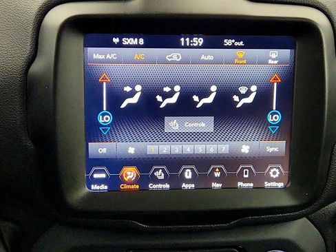 Used 2022 Jeep Renegade Trailhawk AWD/4WD image 19