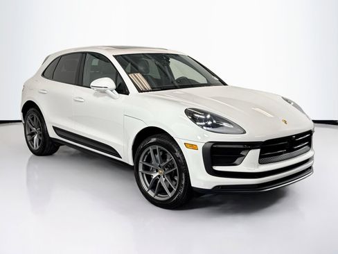 Used 2025 Porsche Macan image 7