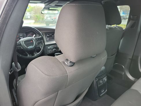 Used 2022 Dodge Charger SXT w/ Blacktop Package image 12