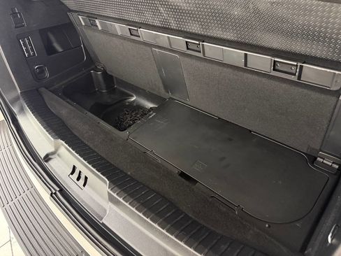 Used 2018 Ford Expedition Platinum RWD image 83