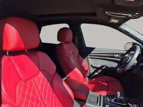 Used 2024 Audi SQ5 Prestige image 15