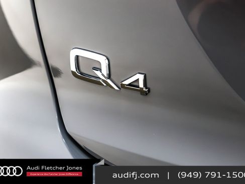 Used 2024 Audi Q4 e-tron Premium Plus w/ Premium Plus image 9