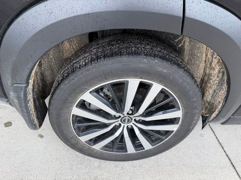 Used 2025 Nissan Pathfinder Platinum w/ Cargo Package FWD image 13