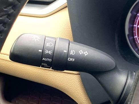 Used 2019 Toyota RAV4 Limited w/ Advanced Technology Package image 23