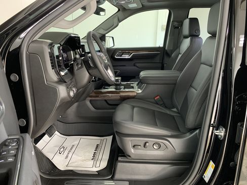 New 2026 GMC Sierra 1500 Elevation w/ Elevation Premium Package image 14