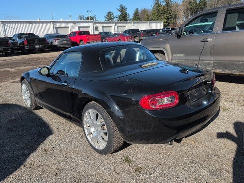 Used 2010 MAZDA MX-5 Miata Grand Touring w/ Premium Pkg image 6