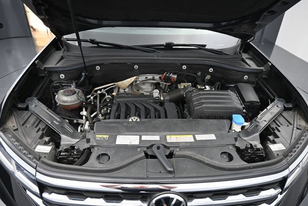 Used 2022 Volkswagen Atlas SEL AWD/4WD image 14