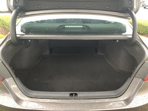 Used 2022 Toyota Camry LE image 34