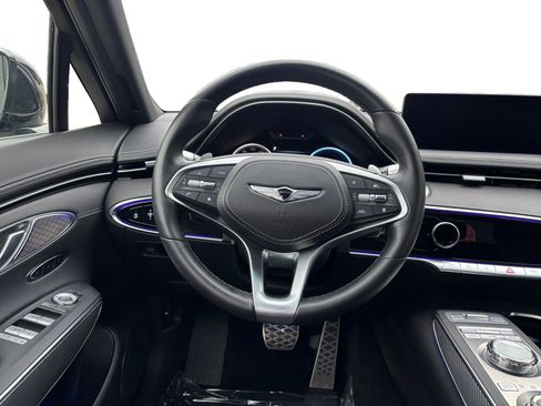 Used 2025 Genesis GV70 2.5T w/ Sport Prestige Package image 12