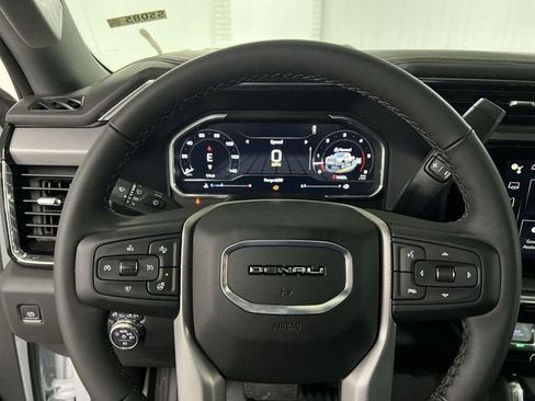 New 2025 GMC Sierra 2500 Denali w/ Denali Reserve Package AWD/4WD image 11