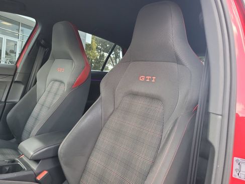 Used 2023 Volkswagen GTI 40th Anniversary Edition FWD image 17