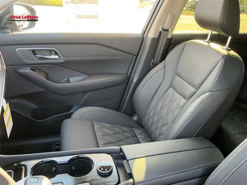 New 2026 Nissan Rogue Platinum AWD/4WD image 36