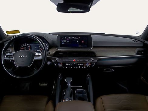 Used 2022 Kia Telluride SX w/ SX Prestige Package image 14